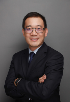 Professor Liyang Hou 